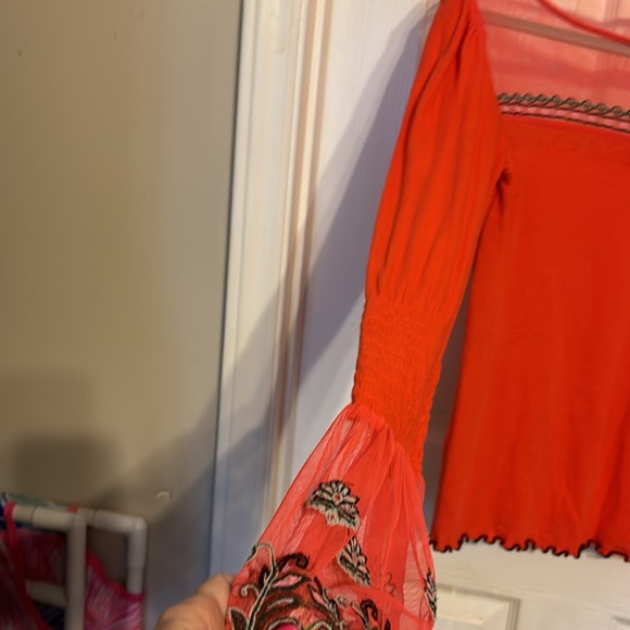 Free People XS Top  Stunning Orange w/ Bell sleeves. - Picture 4 of 5